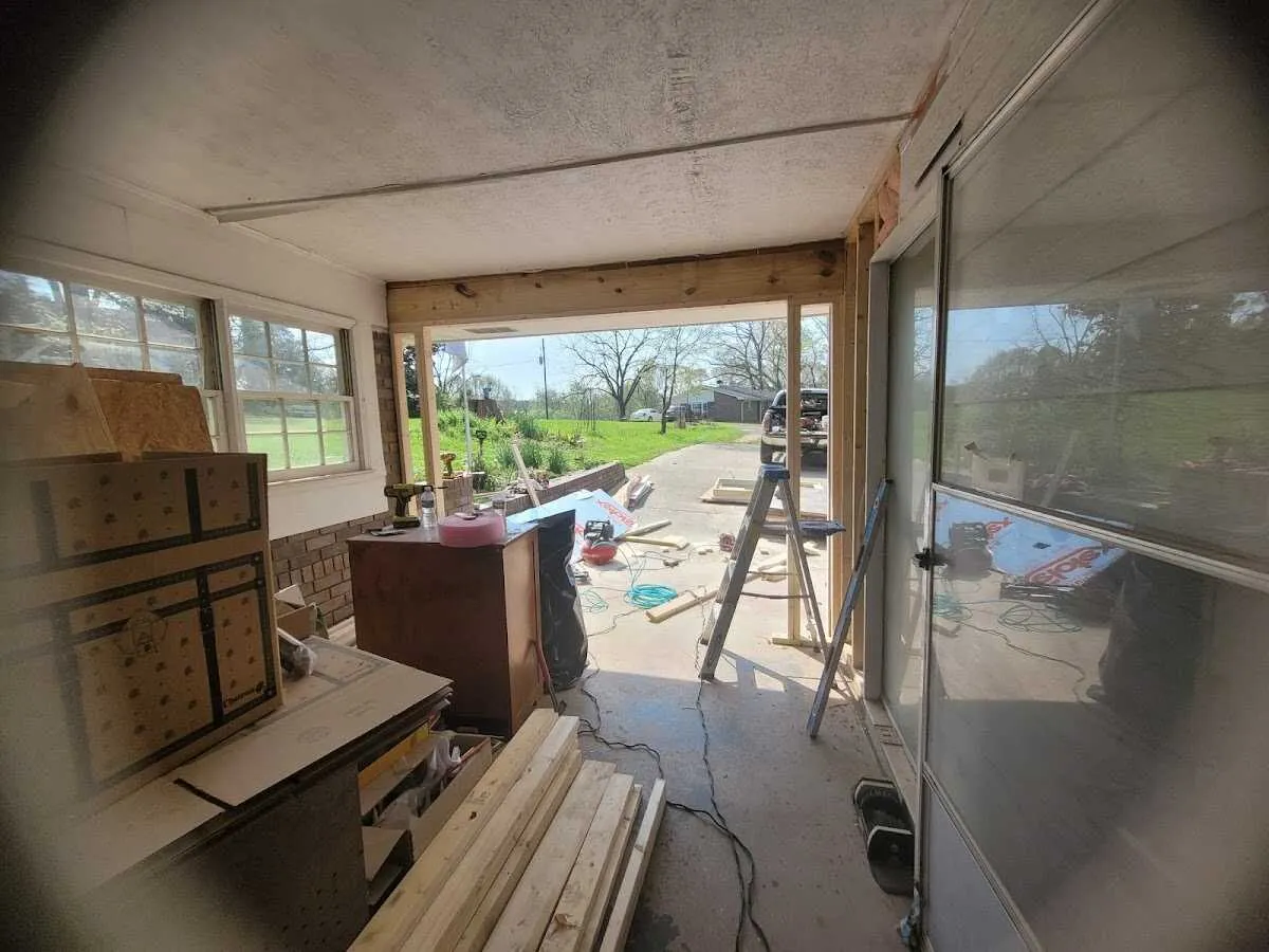 Air movers and dehumidifier for Drying & Dehumidification in Mays Chapel